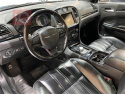 کرایسلەر 300